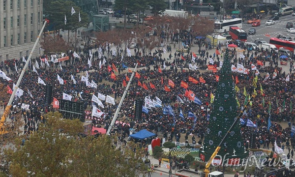 [오마이포토] 박근혜 퇴진 위해 모든 일손 놓고 거리로 나온 시민들 