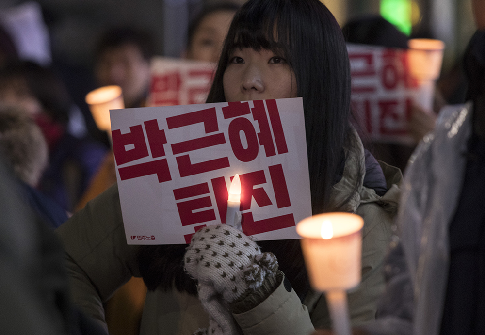  30일 충남 천안시 동남구 종합터미널에서 총파업-시민불복종 집회가 열렸다. 이날 집회는 제4차 천안시민 시국대회와 함께 진행됐다. 