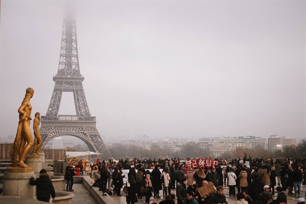 2016년 12월 10일 프랑스 파리 집회 현장
