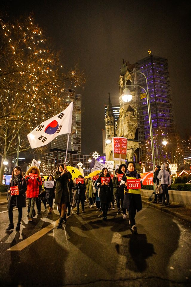 베를린 쿠담거리를 행진하는 한국 교민들