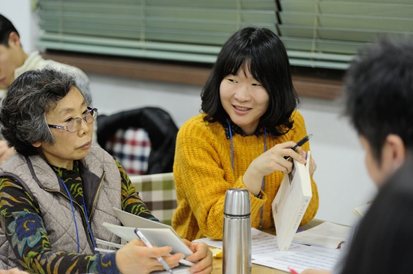      신수임 씨는 함께 공부하며 일어난 자신의 변화에 대해 나누었다. 