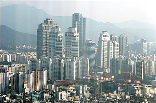 서울 강남구 도곡동 타워팰리스 등 고층아파트 밀집지역.