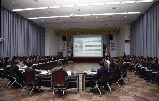 지난 21일 제주시청에서 '제2차 쓰레기 줄이기 전략보고회'가 열렸다.