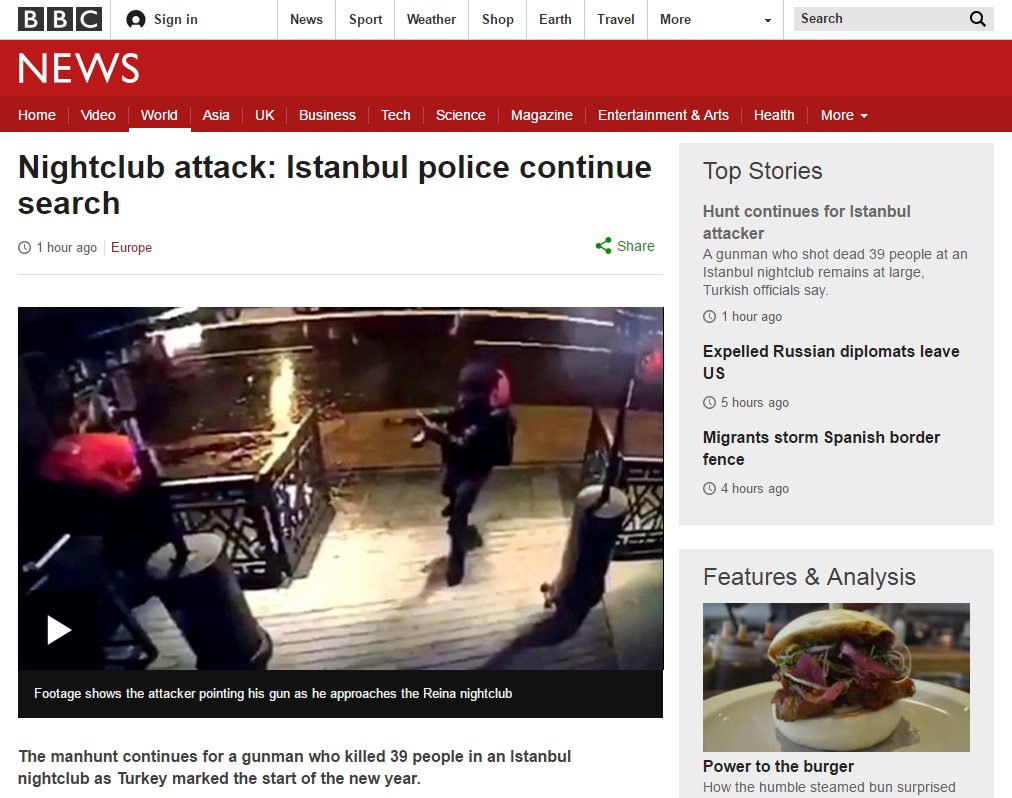 터키 이스탄불 총격 테러 CCTV 영상을 보도하는 BBC 뉴스 갈무리.