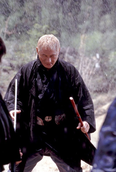  2003년 일본영화 <자토이치>, 국내에는 지난 2004년 1월 30일에 개봉한 바 있다.