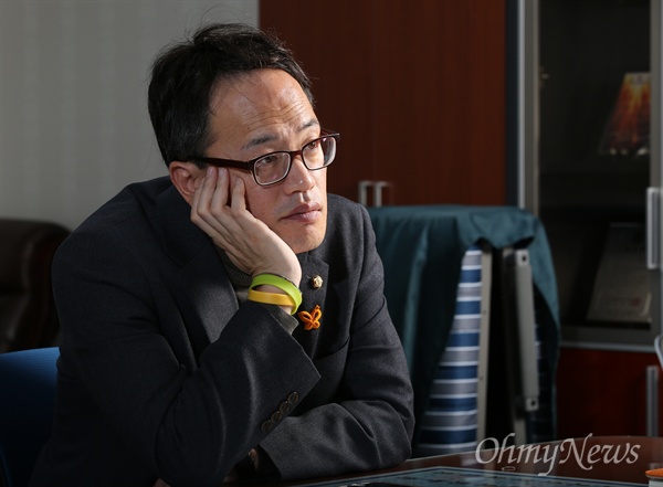세월호 참사 1000일을 사흘 앞둔 지난 6일 국회 의원회관에서 박주민 더불어민주당 의원을 만났다.