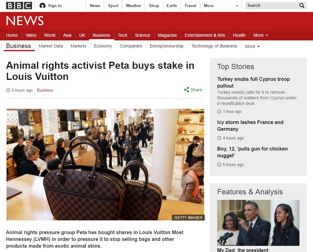 국제동물보호단체 '페타'의 루이비통 주식 획득을 보도하는 BBC 뉴스 갈무리.