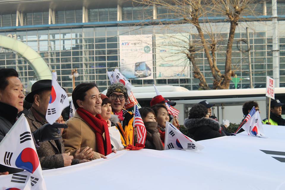 부산 태극기 집회에 참석한 김진태 의원. 