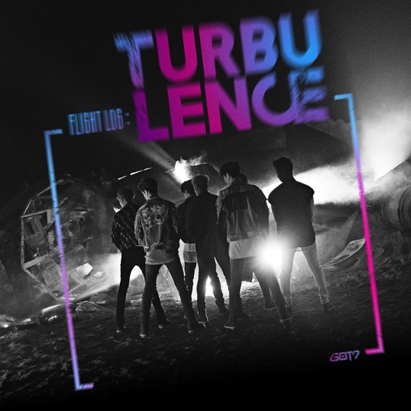  갓세븐의 최신 음반 < FLIGHT LOG: TURBULENCE >. 808 사운드를 적극적으로 활용한 작품 중 하나다.