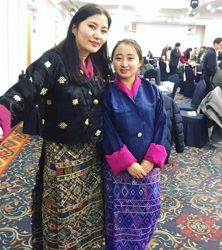 한국-부탄 30주년 수교 행사(Bhutan Korea Friendship Offer)에 온 부탄의 아세스 부탄 여행사 사지장 치미 뎀(Chimi Dem)과 그녀의 조카.