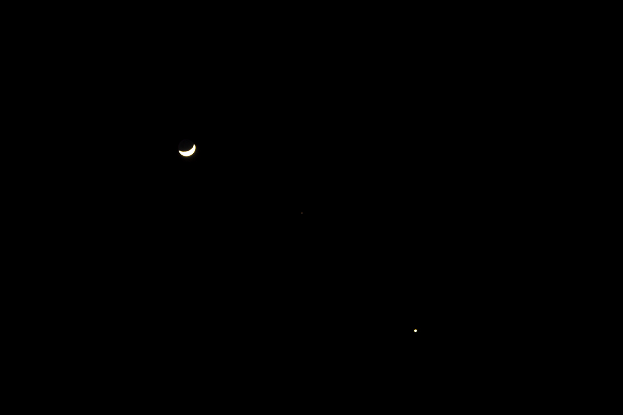 달-화성-금성이 일직선상에 위치한 행성직렬 현상이 2월 1일 저녁