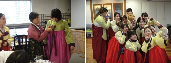           한양여자대학교 김신연 교수님께서 한복을 설명해 주시고, 입는 법도 가르쳐주셨습니다. 한복으로 갈아입은 학생들이 모두 사진을 찍으면서 즐거워하고 있습니다.