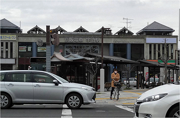 우지역 케이한전차 우지역을 빠져 나오면 바로 이 앞에 우지교가 보인다.