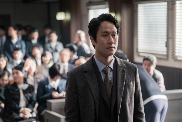  영화 <재심>에서, 김태윤 감독은 한 번 더 억울한 한 가족의 이야기에 주목한다.