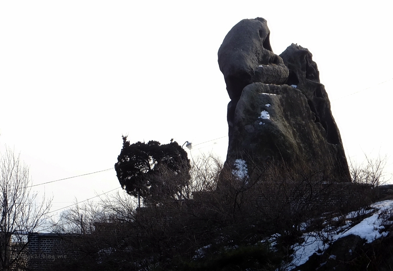 자연이 만든 기기묘묘한 조각작품들이 많은 인왕산. 