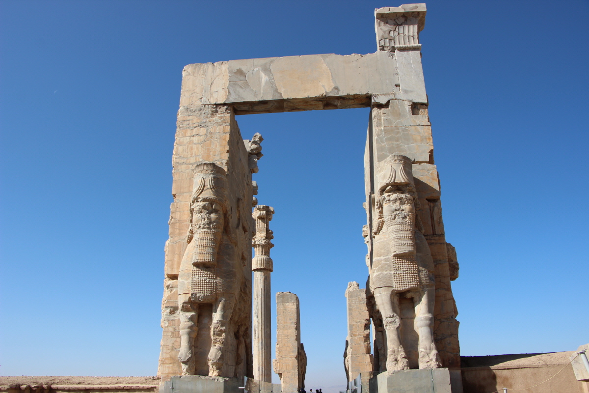 페르세폴리스의 상징 '만국의 문'