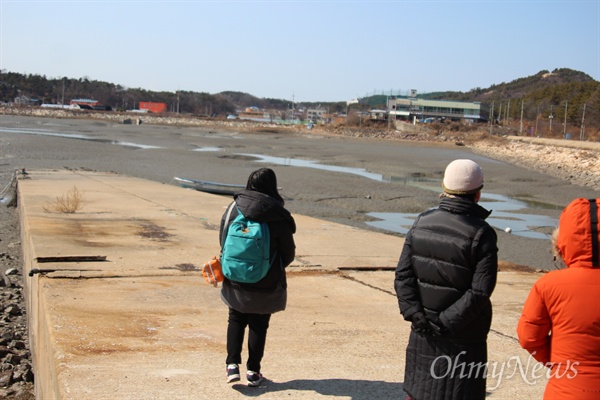 선감 나루터, 소년들은 배를타고 이곳에 내려서 선감학원까지 걸었다. 