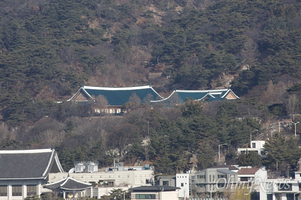 박근혜 대통령 탄핵 심판 선고일인 10일 오전 청와대 전경.