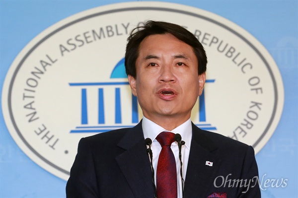 김진태 자유한국당 의원(자료사진)