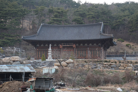  서산 여미리에 위치한 황운사