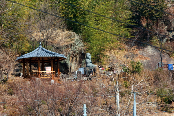 경남 산청 중산리 관광단지 근처에 있는 새 '지리산 성모상'
