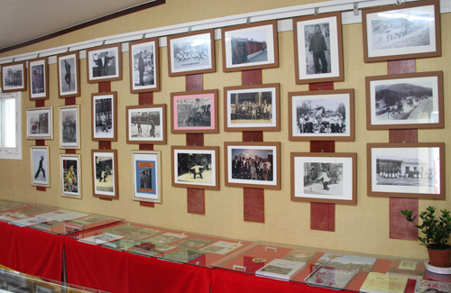 박물관에는 무술관련 100년이 넘은 역사가 사진으로 전시돼있다.