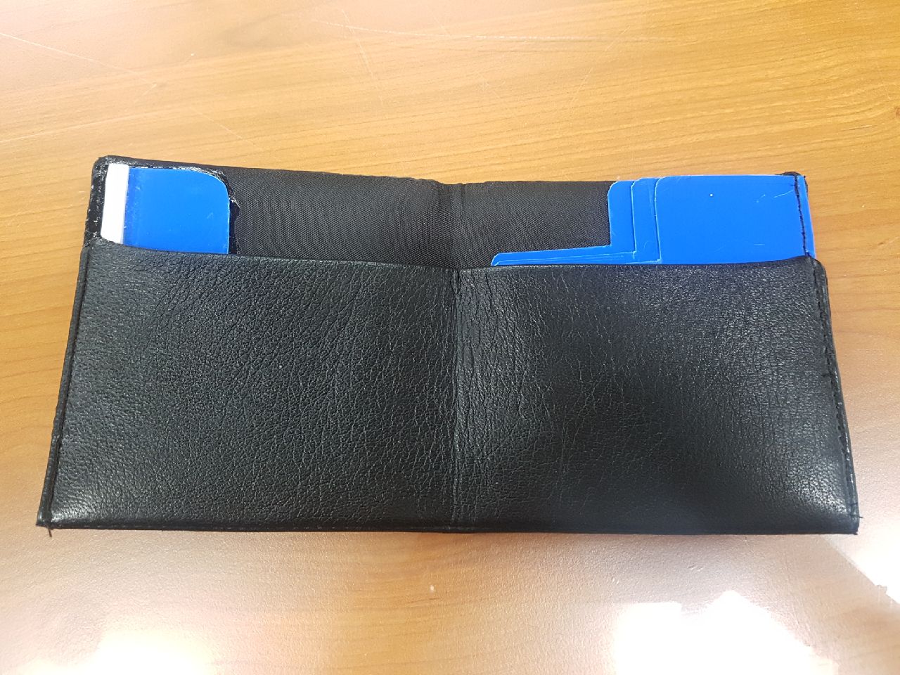 전남 여수 화양고 3학년 김성호 학생이 시각장애인의 돈 구분이 쉽도록 개발한 '장애인용 지갑'