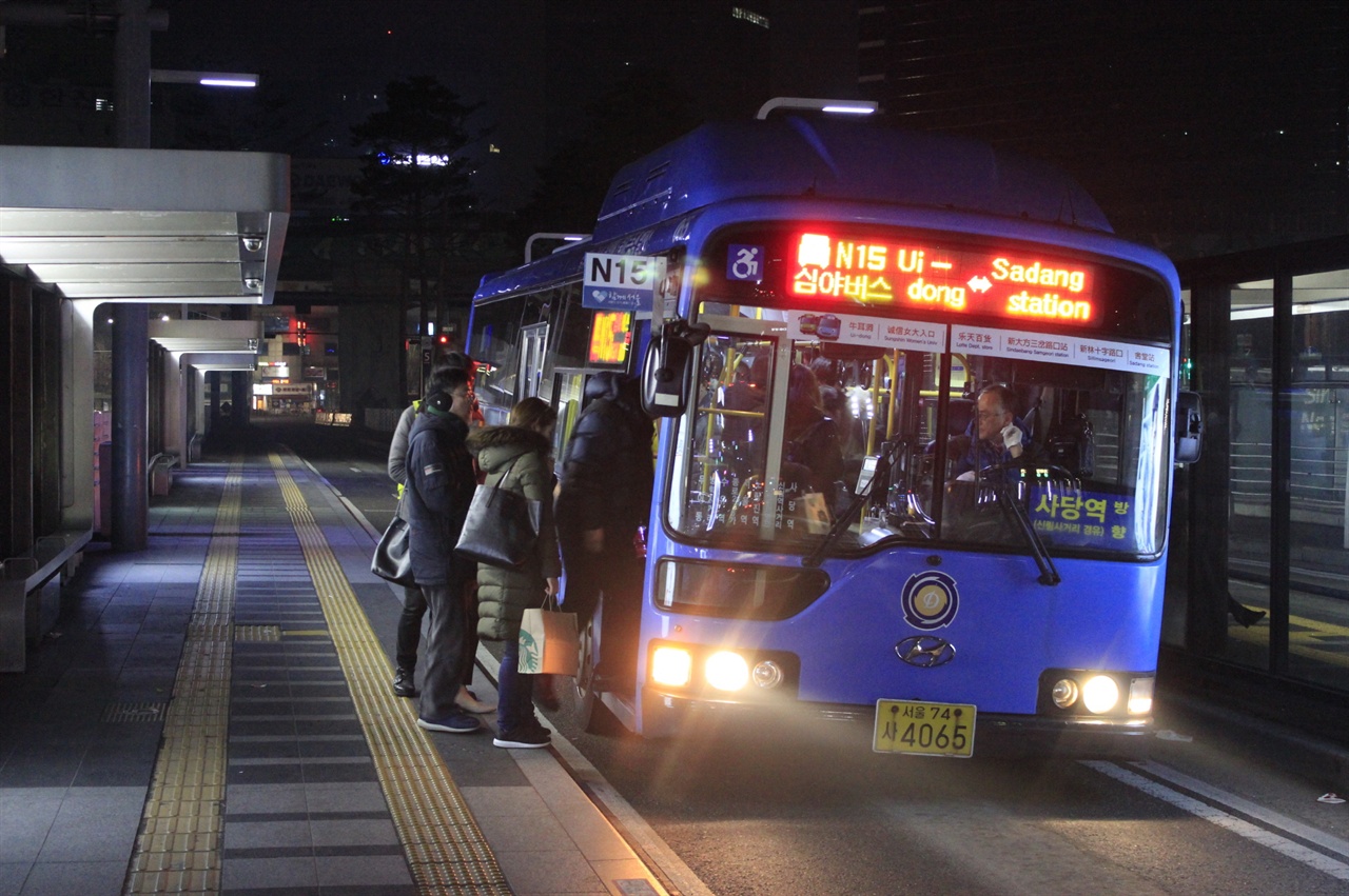 시내버스는 24시간 서울시민의 발이 되어주고 있다. 시내버스는 누구의 편의를 위해서 존재해야 할까.