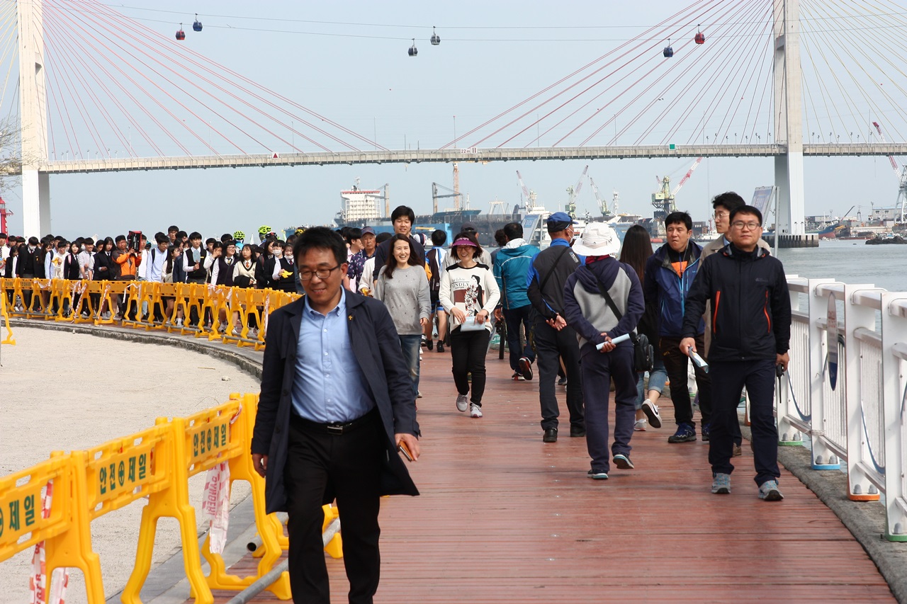 세월호 참사 3주기 행사후 여수해양공원 가두행진 모습
