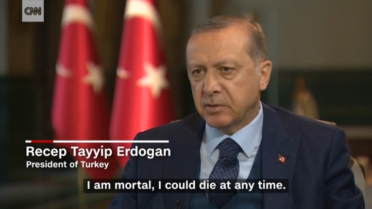 개헌 국민투표 조작설을 부인하는 레제프 타이이프 에르도안 터키 대통령의 CNN 대담 갈무리.