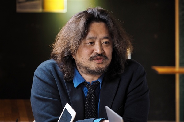 영화 <더 플랜>의 제작을 맡은 김어준 <딴지일보> 총수.