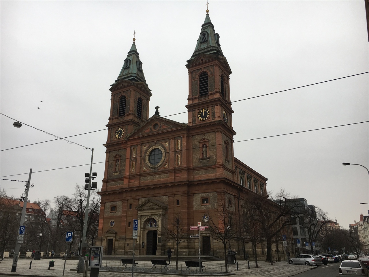 바슬라바 교회(Kostel svateho Vaclava, Saint Wenceslas church)