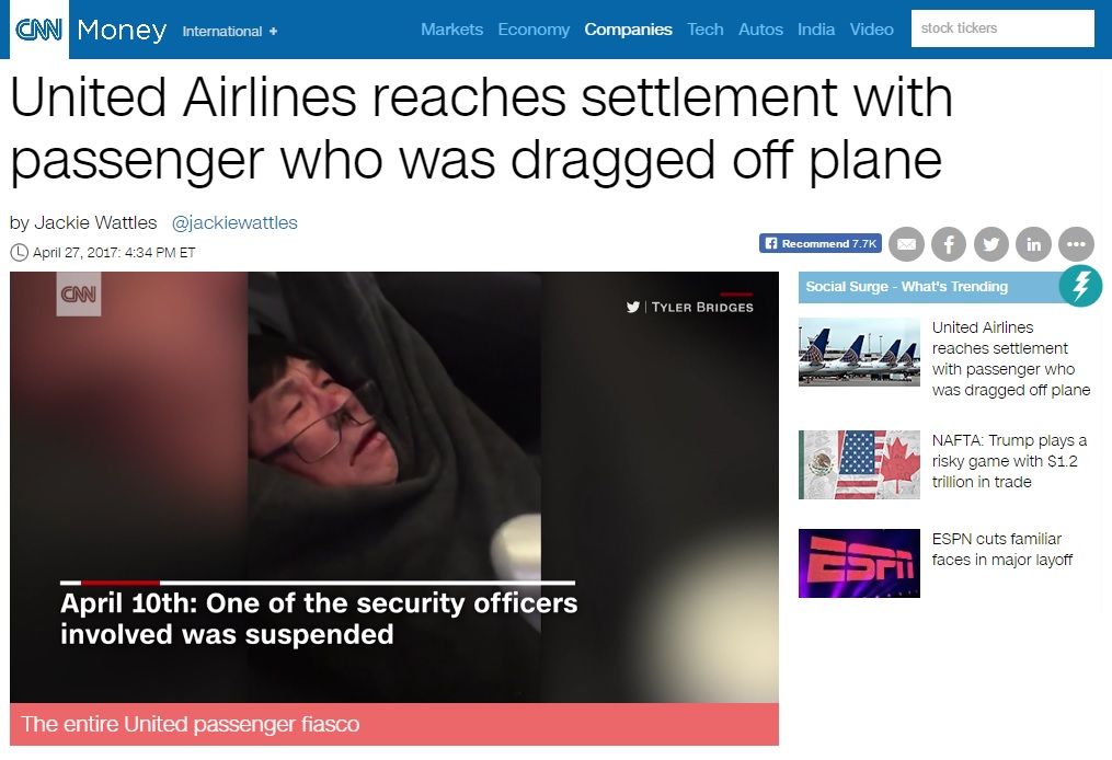 유나이티드항공과 피해 승객의 합의를 보도하는 CNN 뉴스 갈무리.