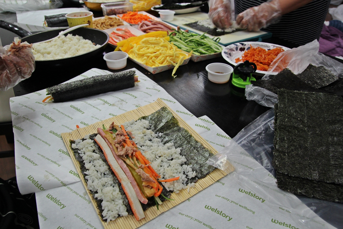 가족 여행에서 신의 한수가 된 맛있는 김밥이다.