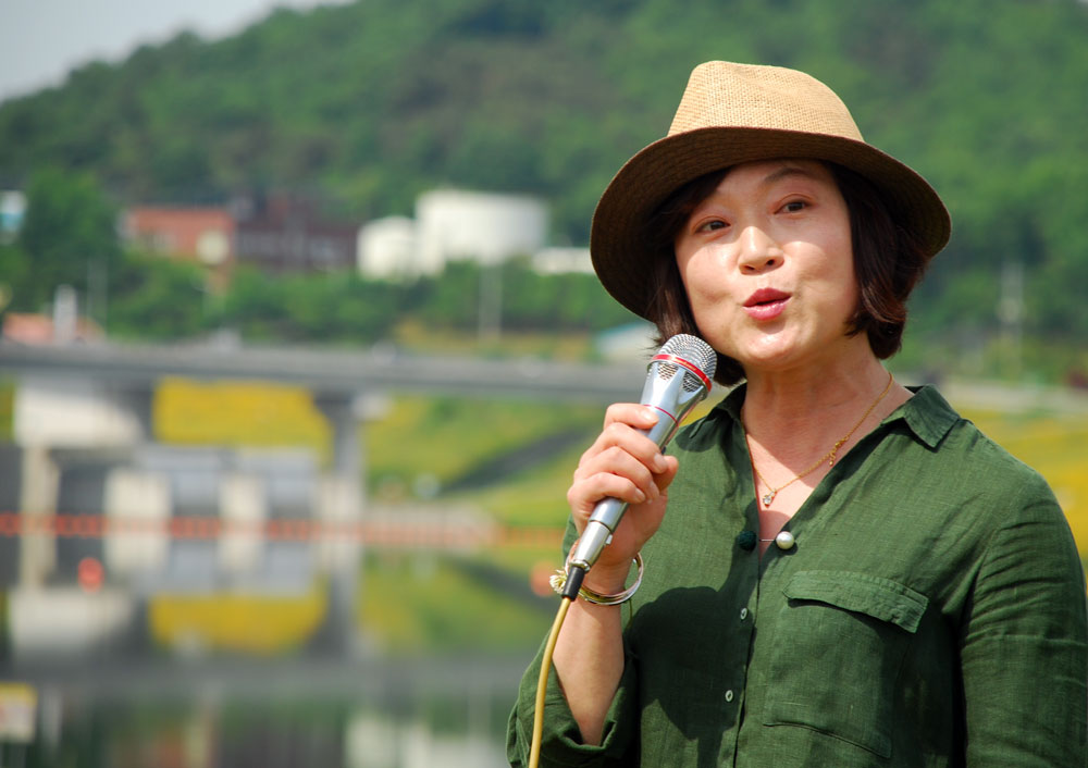  김은정 대전충남녹색연합 공동대표가 인사말을 전하고 있다.