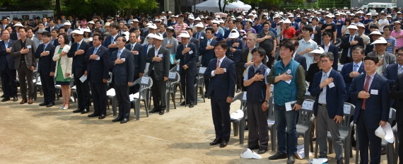 서울교통공사 출범식에 시민대표, 공사 임직원, 서울시의회 의원 등 700여명이 참석했다.