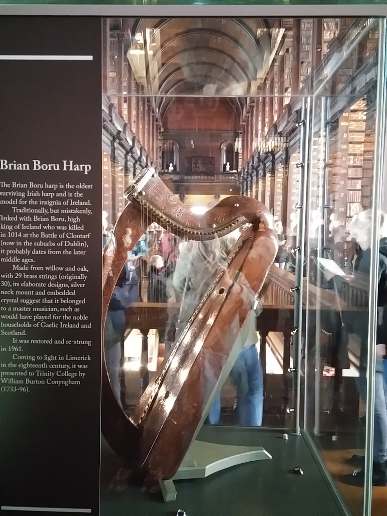 Brian Boru Harp