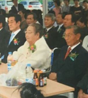 이영우 경북교육감이 2008년 1월 2일 육주학원 신년교례회에 참석했다 
