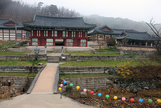 사명대사가 승병을 일으킨 금강산 건봉사.