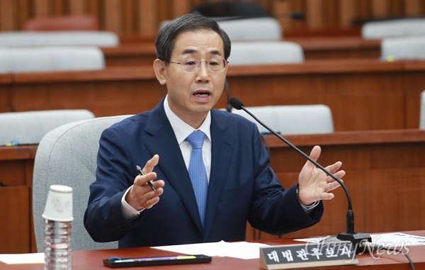 지난 2017년 7월 5일 당시 조재연 대법관 후보자가 서울 여의도 국회에서 열린 인사청문회에서 의원들의 질의에 답변하고 있다.