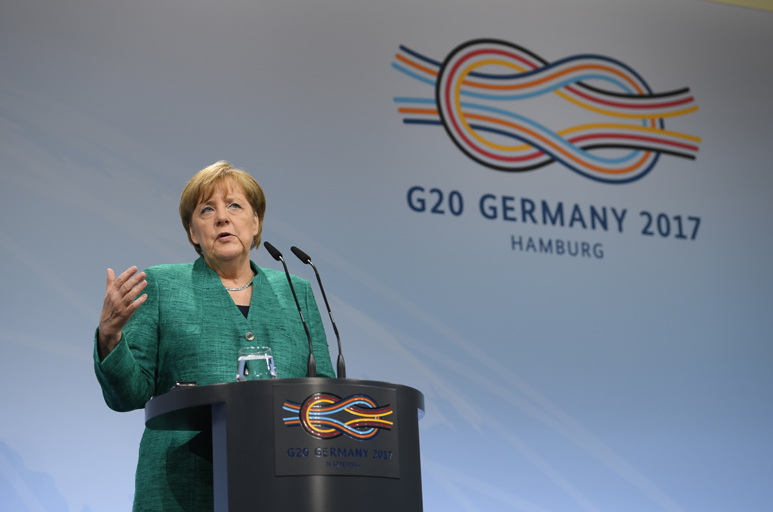 주요 20개국(G20) 정상회의 폐막 기자회견을 하는 앙겔라 메르켈 독일 총리 