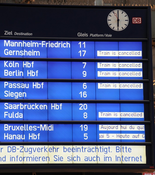 독일에서 자주 겪게 되는 기차 연착 및 취소