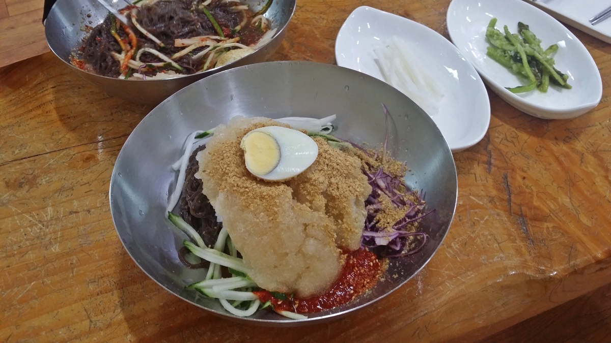 네이버 검색해서 찾아간 고흥 맛집의 칡냉면이다. 