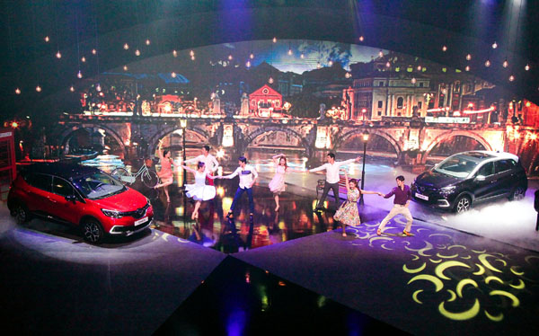  르노삼성자동차는 26일 오후 서울 광나루 예스24라이브홀에서 미디어 쇼케이스를 열고 '뉴 QM3'를 공개했다.