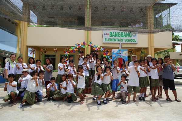 한국항공우주산업 나눔봉사단은 사천다문화통합지원센터와 함께 지난 7월 30일부터 8월 4일까지 4박 5일 동안 필리핀 세부 막탄섬의 방방초등학교에서 학교재건 봉사활동을 펼쳤다.
