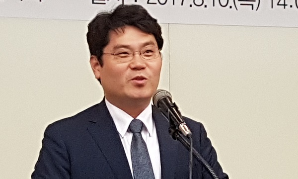 김종욱 정무부시장이 박원순 시장을 대신해 축사를 했다.