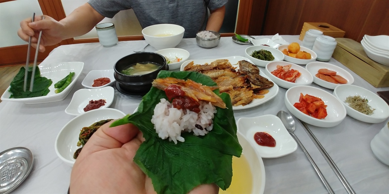 보리굴비 호박잎쌈도 정말 맛있다. 
