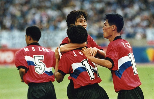  지난 1997년 월드컵 축구 아시아예선 한국 대 일본의 경기.