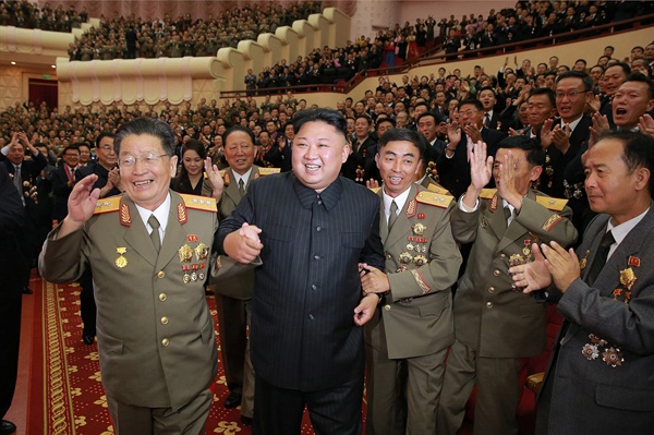 조선중앙통신은 수소탄시험 성공 기념 축하연에 김정은 위원장과 발사 관계자들이 참석했다고 지난 9월 10일 전했다.
