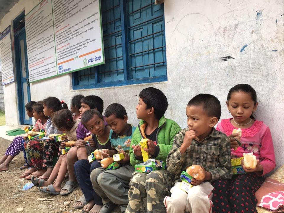 네팔 뻘벗 지역의 아이들
